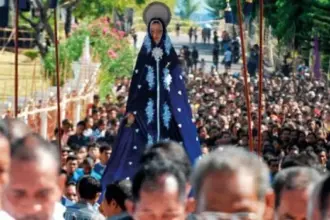 Prosesi Semana Santa di Kota Larantuka Kembali Digelar Setelah Dua Tahun Vakum Akibat Pandemi Covid-19. Cek Jadwalnya Disini!