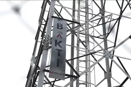 Jokowi Perintahkan Mahfud MD Lanjutkan Proyek Menara BTS 4G
