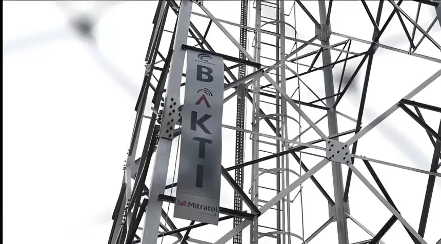 Jokowi Perintahkan Mahfud MD Lanjutkan Proyek Menara BTS 4G