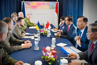 Zelensky Temui Jokowi di G7 Hiroshima, Bahas Solusi Konflik Rusia-Ukraina