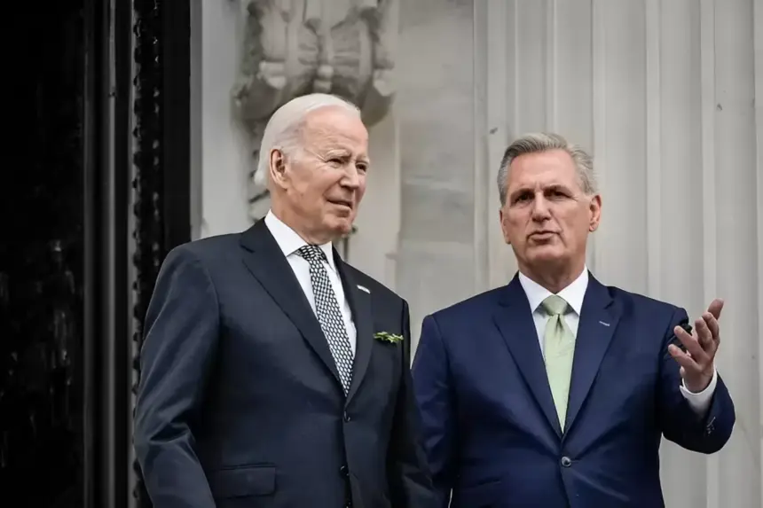 Akhiri Kebuntuan, Joe Biden dan Ketua Dewan Amerika Serikat Sepakati Kenaikan Plafin Utang