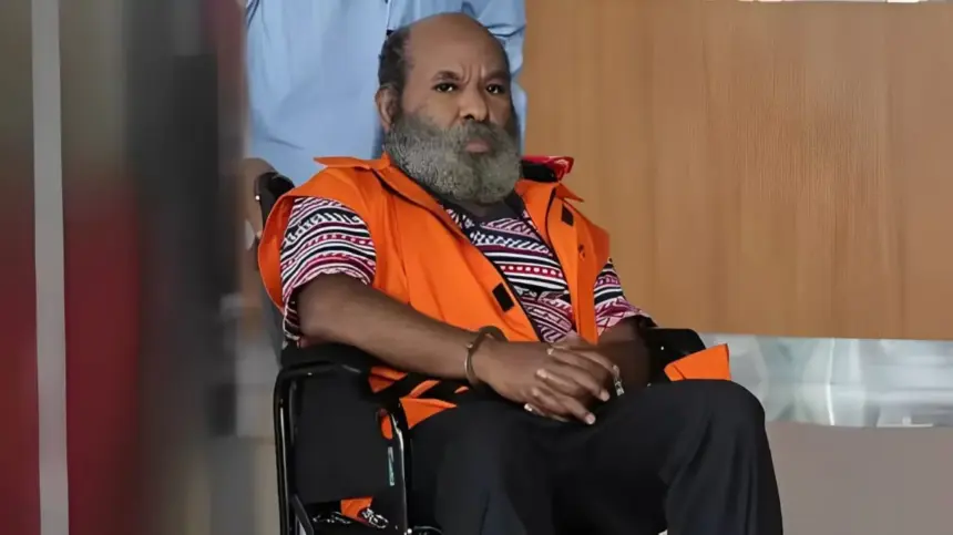 Jalani Sidang, Lukas Enembe Merasa Dizalimi dan Tuduh KPK Pembunuh