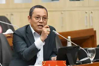 Klaim KPK Akan Mentersangkakan Anies Baswedan, Politisi PDIP Sebut Denny Indrayana Pengecut