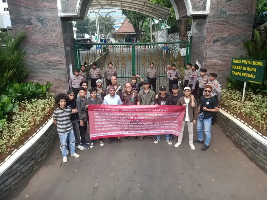 Minta MA Batalkan Putusan Pengadilan Tipikor dan Pengadilan Tinggi Kupang Terhadap Terpidana Kasus Terminal Kembur, SP-NTT Datangi Kejagung dan MA