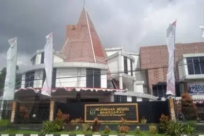 Oknum Jaksa di Kejari Manggarai  Terseret Kasus Penipuan, Kejari Manggarai  Kembali Jadi Sorotan