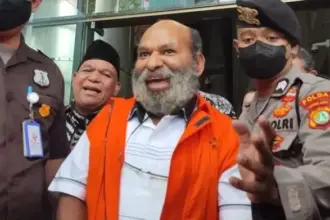 Mengungkap Keberlanjutan Pengeluaran Lukas Enembe untuk Makanan yang Mencapai Rp1 Miliar Per Hari