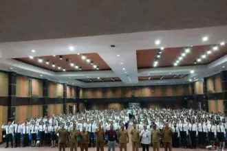 Dihadapan 954 Pegawai PPPK yang menerima SK ini pesan bupati Herry Nabit