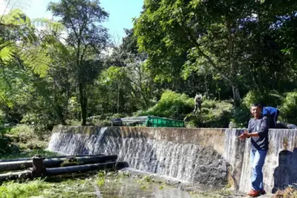 sumber mata air PDAM Tirta Komodo