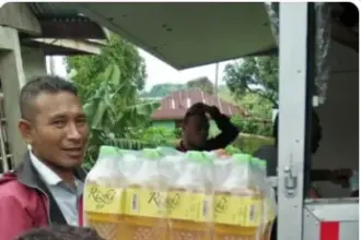 kegiatan bazar sembako murah di desa compang cibal